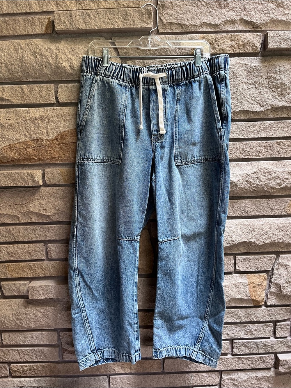 GAP Supersoft Pull On Barrel Leg Jean Light Wash Size large short - Picture 4 of 11
